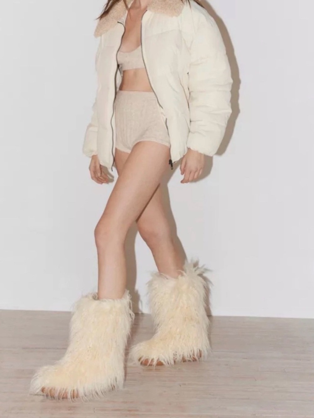 Jeffrey Campbell Cream Faux Fur Fluffy Mid Calf Boots Size 7.5 - Picture 3 of 7